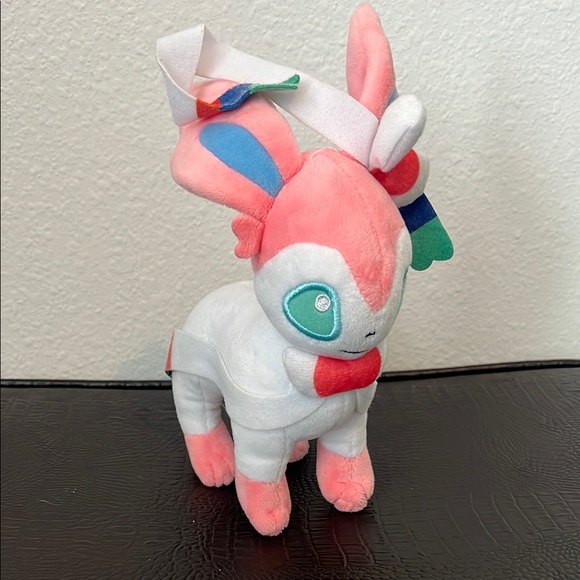 Pokemon Other - POKEMON Sylveon Small Plush Toy